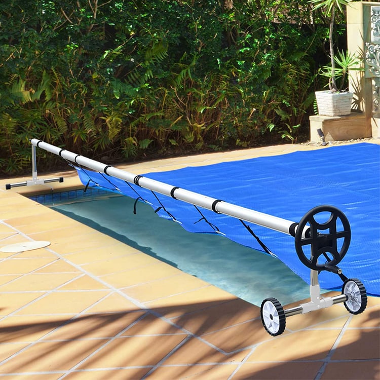 Swimming automatic pool cover reel