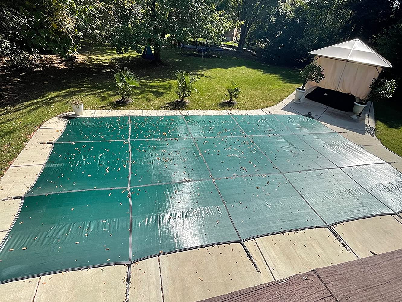 Swimming pool safety cover