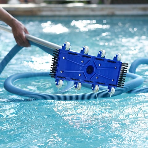 Flexible commercial in-ground swimming pool spa vacuum head with side brushes